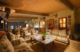 Dusk & Dawn Restaurant