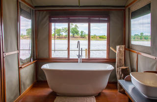 River suite