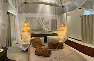 Land Suites