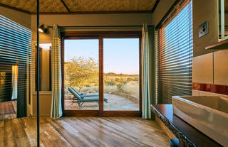 Chalet-Bathroom-View-Hohenstein-Lodge