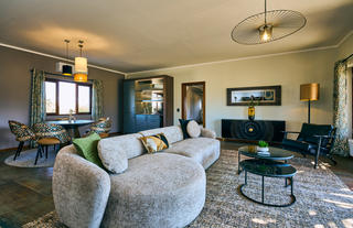 Double-Chalet-1-Livingroom-Hohenstein-Lodge