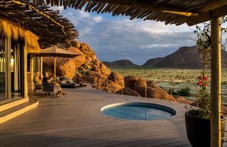 Camp Kipwe's Luxury Suite Heated Plunge Pool with View 