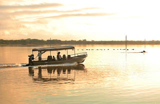 Roho ya Selous - Boating safari at sunset