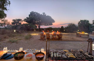 Roho ya Selous - Sunset barbecue 