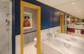 Safari Family Bathroom 