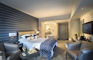 PortsWood Hotel Deluxe Queen Room 
