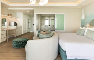 Sea Facing suite bed and lounge area
