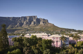 Hotel location in the heart of Cape Town 