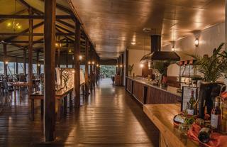 Lounge/Bar area