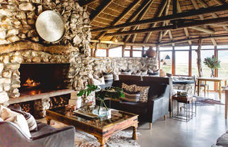 Lounge at Mosaic Lagoon Lodge 