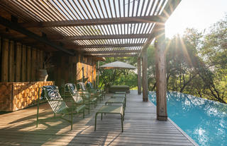 Tengile River Lodge - main area swimming pool