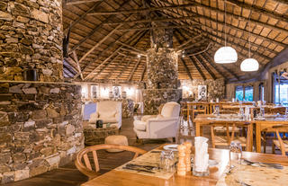 Restaurant / Lounge