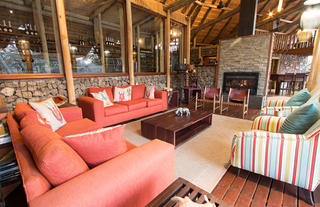 Rhino Post Safari Lodge - Main Lounge