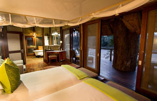 Rhino Post Safari Lodge - Suite