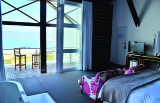 Exclusive Lagoon Suite - Tower 6