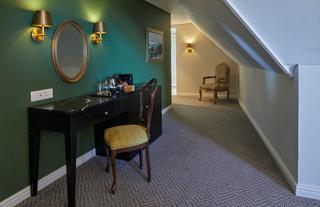 Luxury Balcony Suite