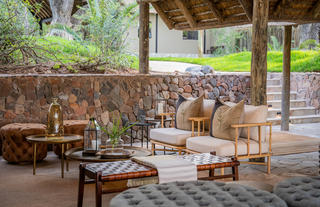 Bar seating area 
