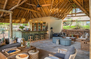 Bar seating area 