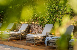 pool seating 