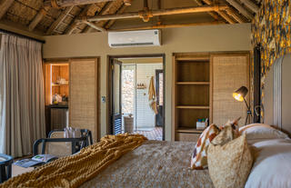 Suite interior 