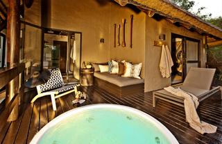 Luxury Suite Heated Spa Bath