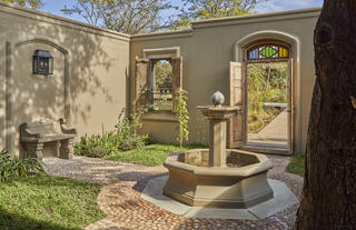 Malewane Lodge Royal Suite Courtyard