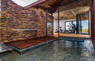 Madikwe Safari Lodge - Gym with a view