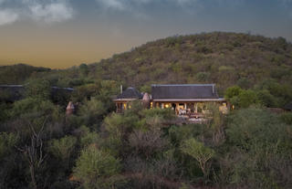 Elela Villa - Front facade