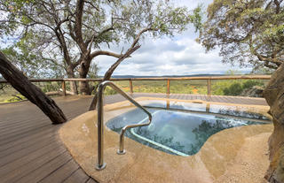 Suite Pool