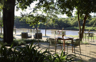 Lion Sands River Lodge -  Dining Deck
