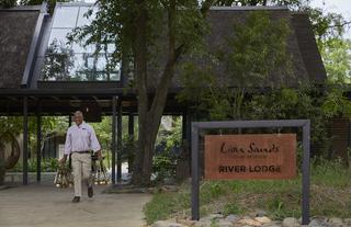 Lion Sands River Lodge - Entrance