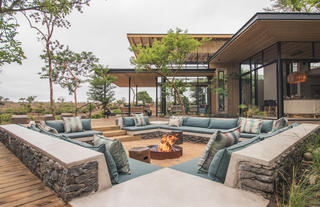 Lion Sands Ivory Lodge - Fire Deck