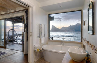 Island Suite Bathroom