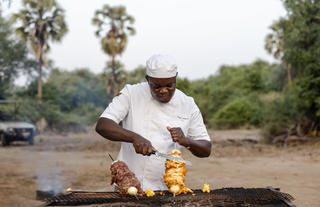 Bush Dinner in Expert Hands