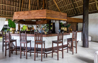 Safari Bar