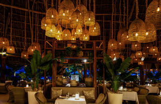 Breezes Dining