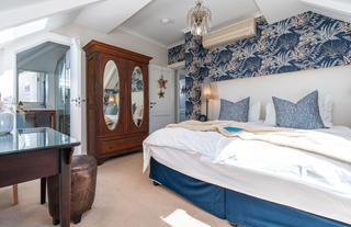 Luxury Room City View