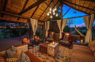 Zungulila lounge