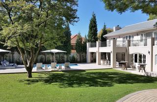 Private garden and pool at AtholPlace Villa