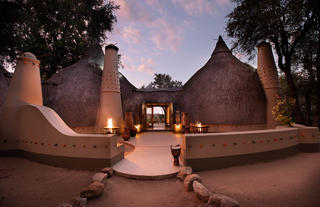 1. Signature Hoyo Hoyo Safari Lodge - Entrance