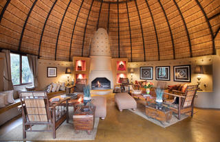 Hoyo Hoyo Safari Lodge - Lounge