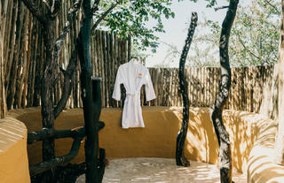 Classic Room Outside Shower