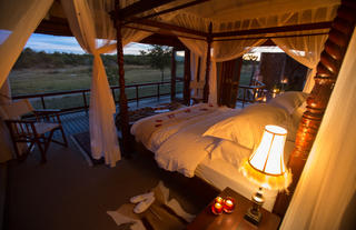 Jamala Madikwe Villa Bed