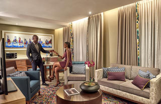 Suite Lounge