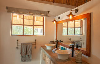 Kafunta River Lodge - Luxury Suite
