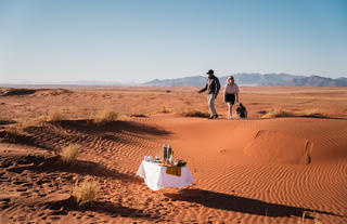 Wolwedans Boulders Camp coffee in dunes