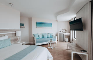 Honeymoon Suite