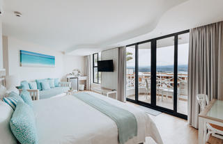 Honeymoon Suite