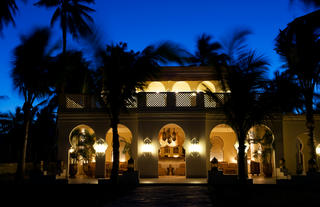 Dhahabu Bar at dusk