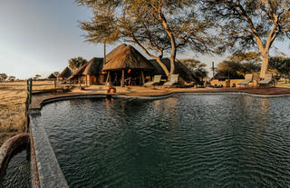 Okonjima African Villa - Infinity Pool View